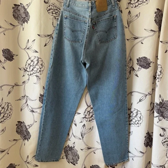Vintage Levi 501 Jeans - Picture 4 of 5